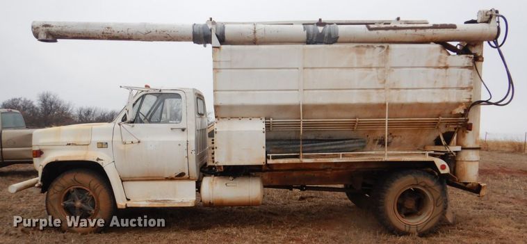 image for item FF9240 1980 Chevrolet CC65042 feed delivery tuck