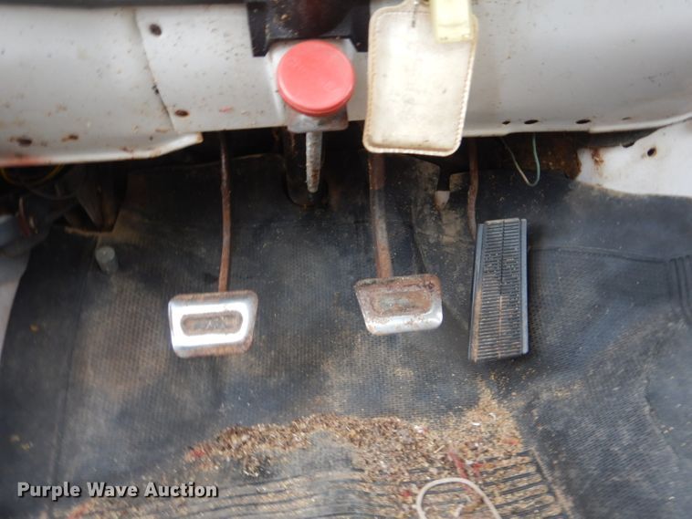 image for item FF9240 1980 Chevrolet CC65042 feed delivery tuck