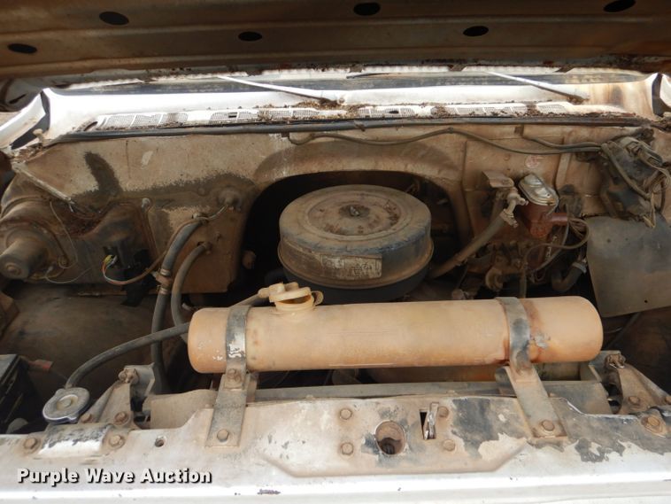 image for item FF9240 1980 Chevrolet CC65042 feed delivery tuck