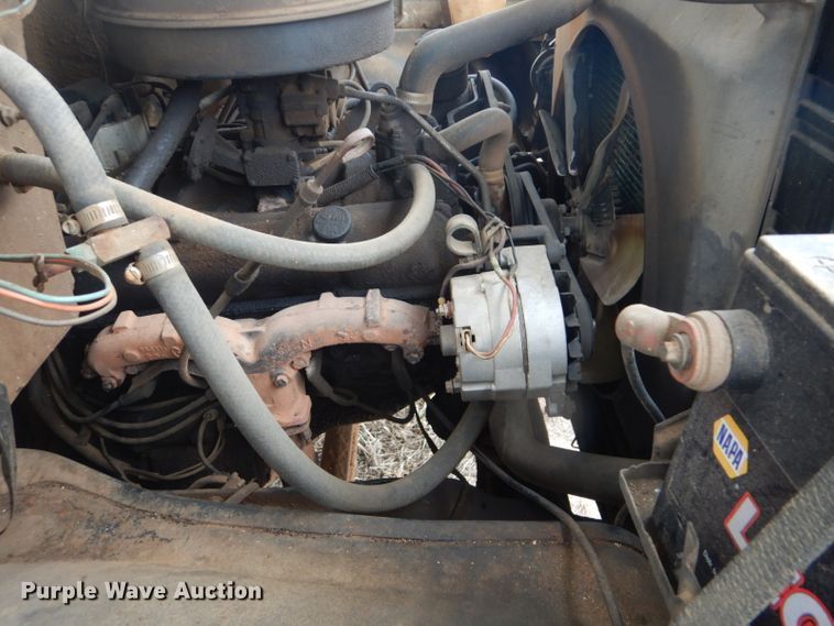 image for item FF9240 1980 Chevrolet CC65042 feed delivery tuck