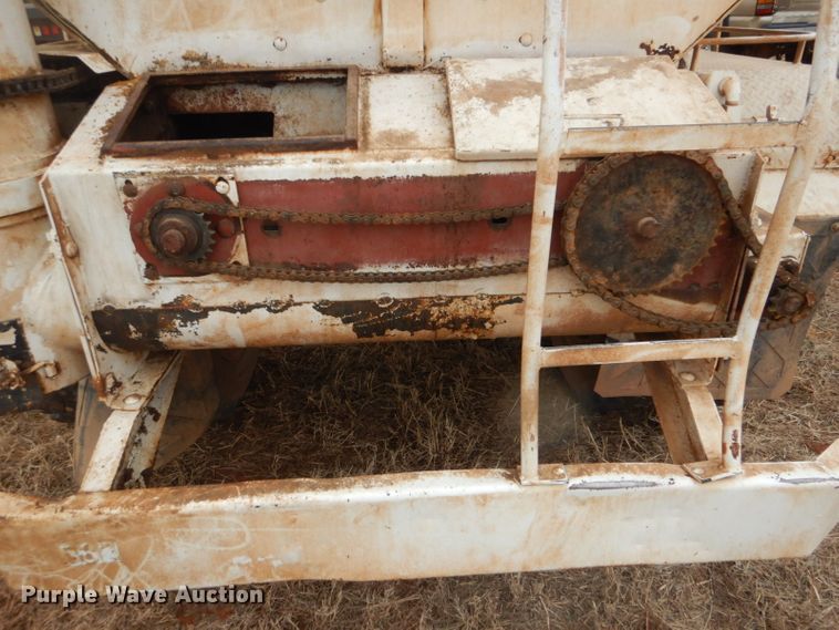 image for item FF9240 1980 Chevrolet CC65042 feed delivery tuck