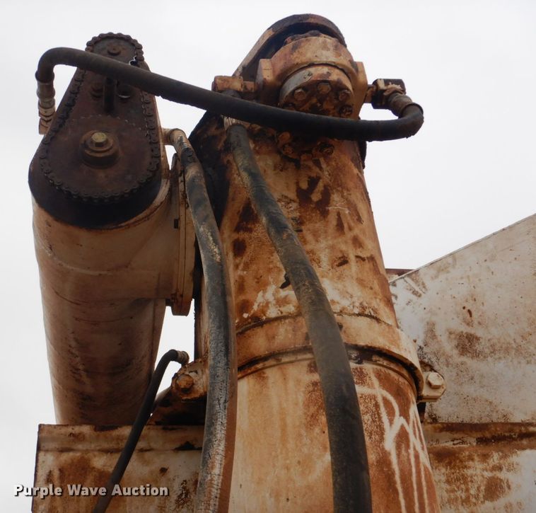 image for item FF9240 1980 Chevrolet CC65042 feed delivery tuck