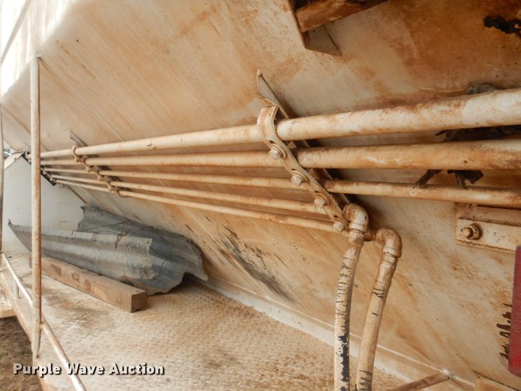 image for item FF9240 1980 Chevrolet CC65042 feed delivery tuck