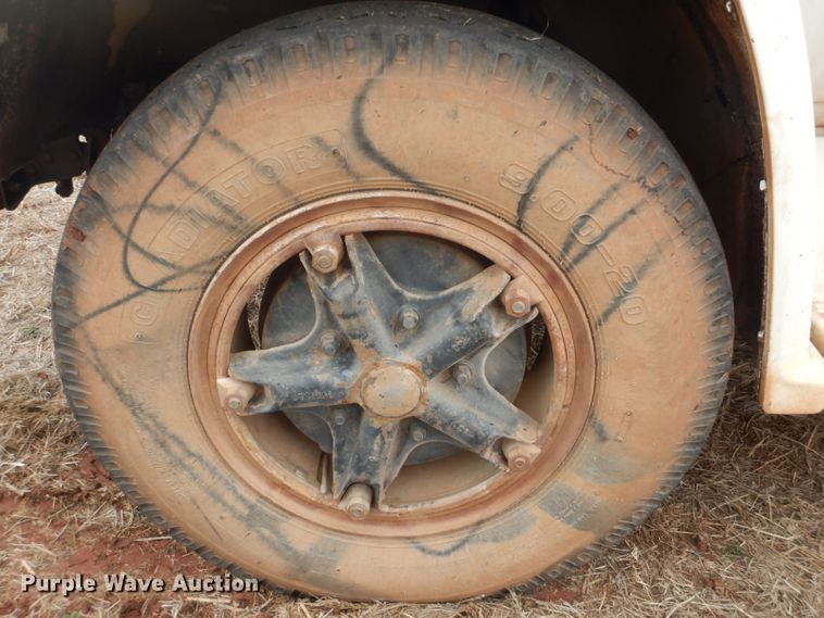 image for item FF9240 1980 Chevrolet CC65042 feed delivery tuck