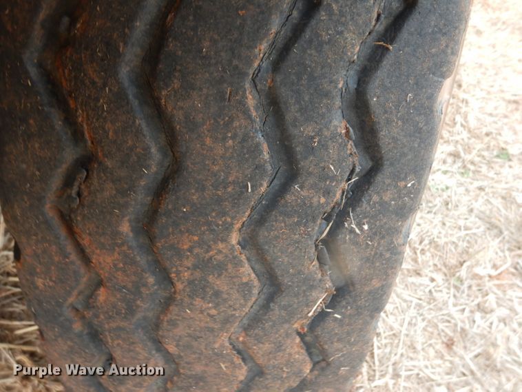 image for item FF9240 1980 Chevrolet CC65042 feed delivery tuck