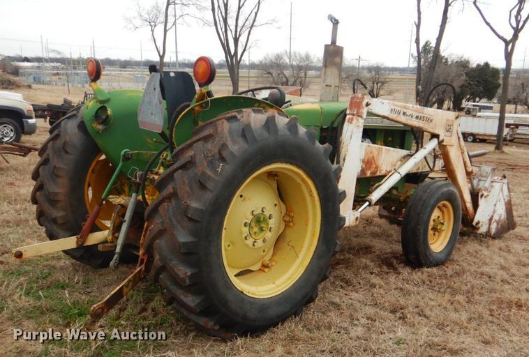 image for item FF9243 John Deere 401 tractor