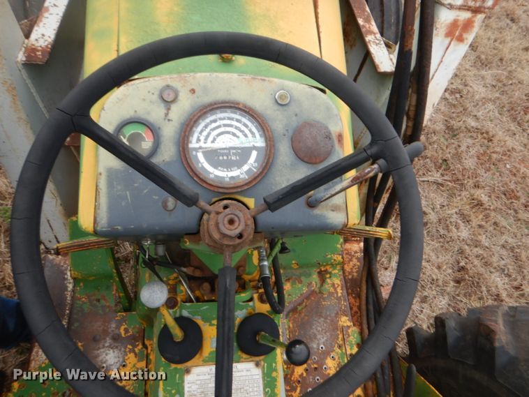 image for item FF9243 John Deere 401 tractor
