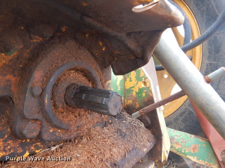 image for item FF9243 John Deere 401 tractor