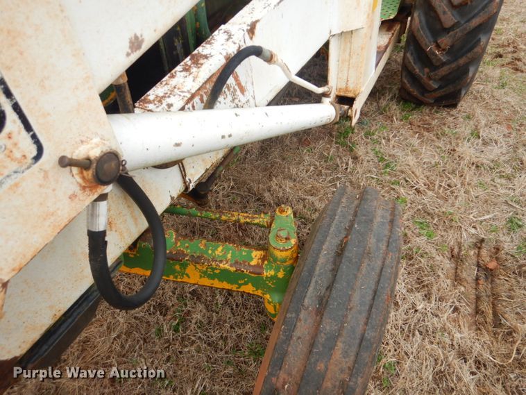 image for item FF9243 John Deere 401 tractor