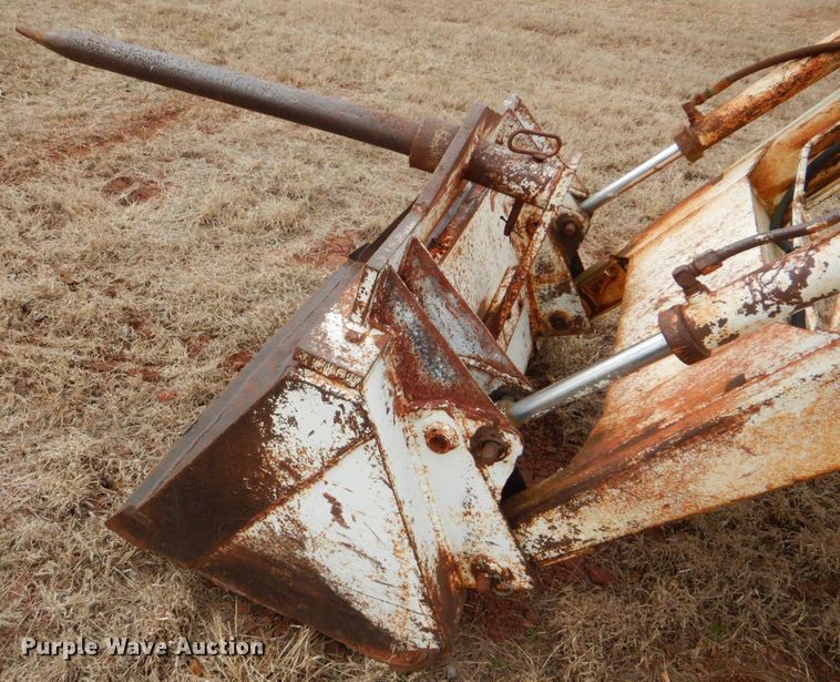 image for item FF9243 John Deere 401 tractor