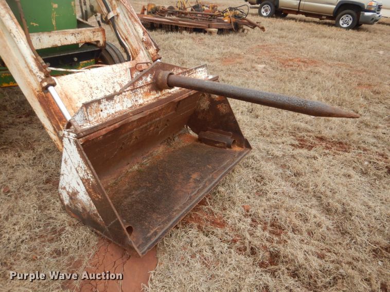 image for item FF9243 John Deere 401 tractor