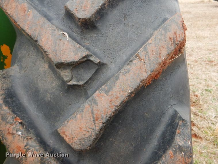 image for item FF9243 John Deere 401 tractor