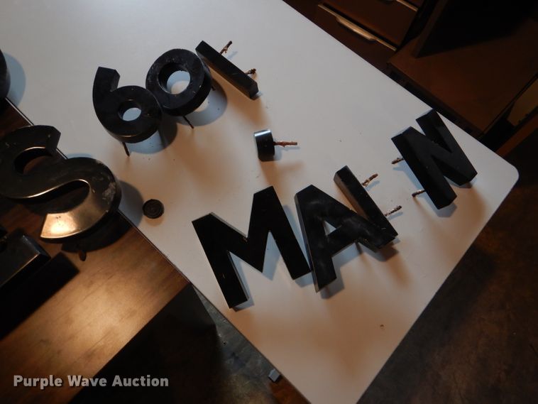 image for item FG9955 Metal letters