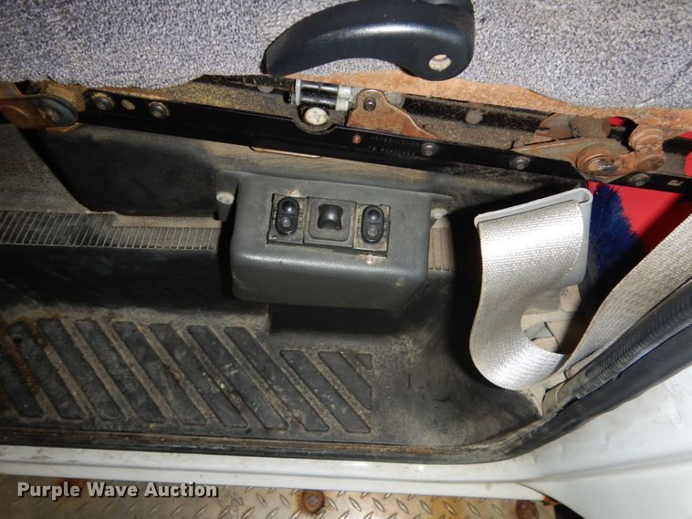 image for item FU9123 2007 Ford Econoline E450 shuttle bus