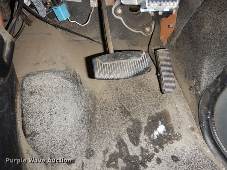 image for item FU9123 2007 Ford Econoline E450 shuttle bus