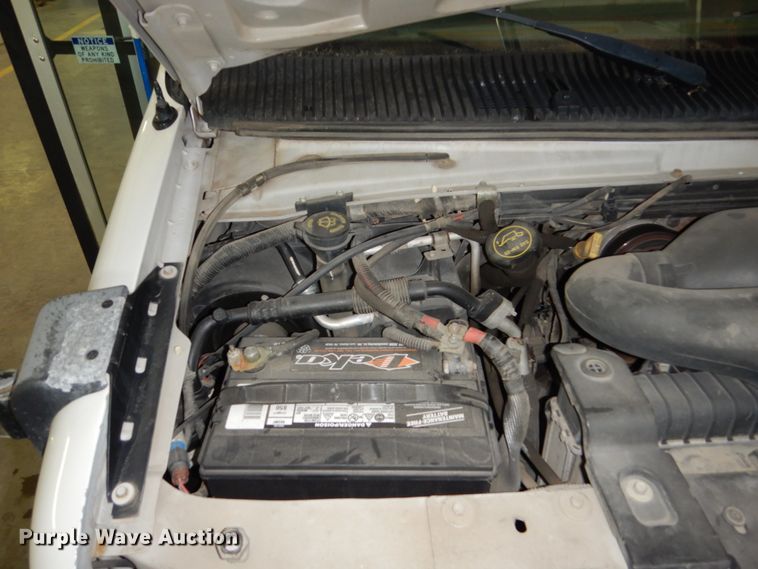 image for item FU9123 2007 Ford Econoline E450 shuttle bus