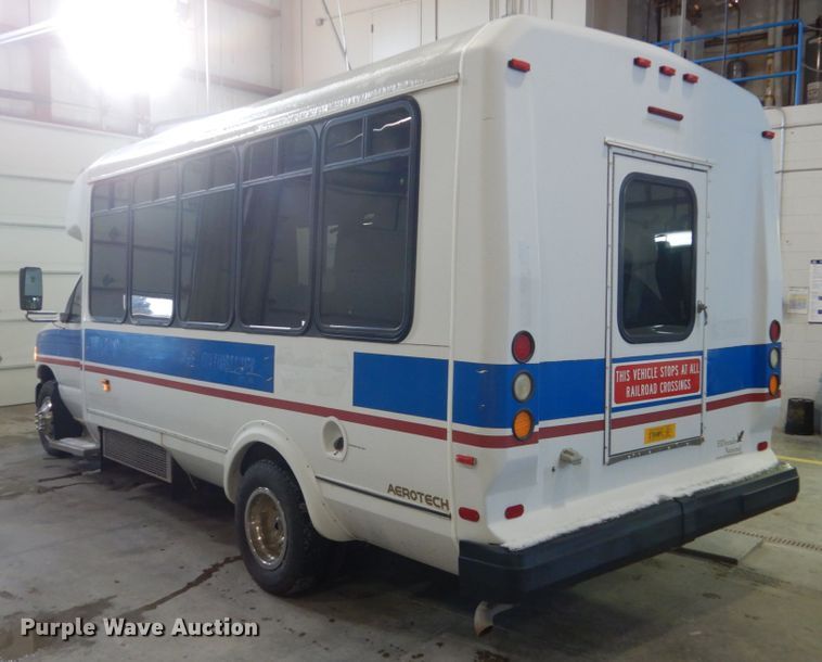 image for item FU9124 2007 Ford Econoline E450 shuttle bus