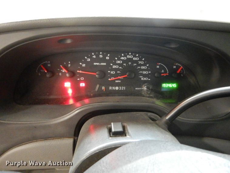 image for item FU9124 2007 Ford Econoline E450 shuttle bus