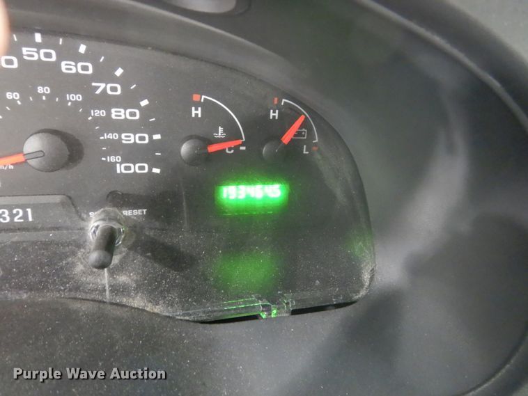 image for item FU9124 2007 Ford Econoline E450 shuttle bus