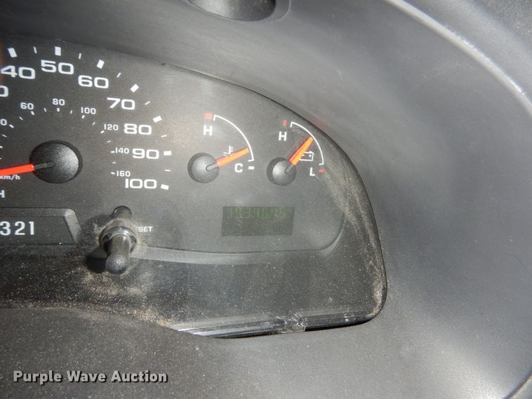 image for item FU9124 2007 Ford Econoline E450 shuttle bus