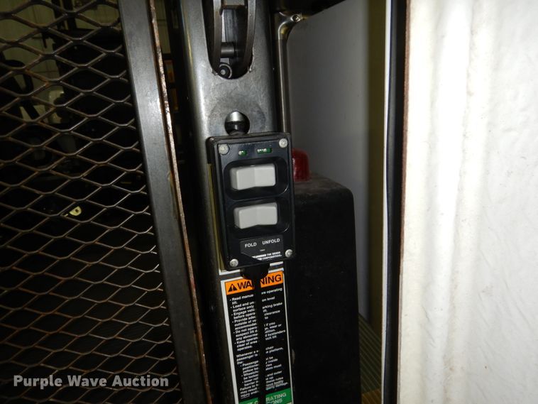 image for item FU9124 2007 Ford Econoline E450 shuttle bus