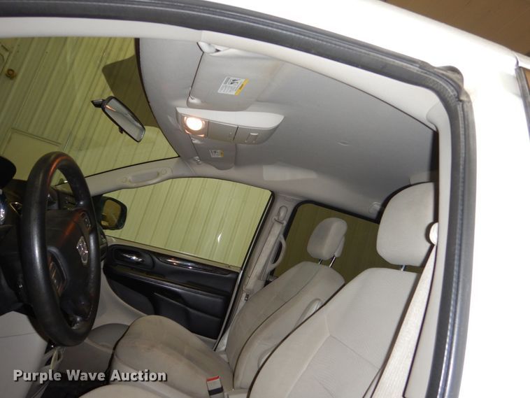 image for item FU9125 2011 Dodge Grand Caravan van