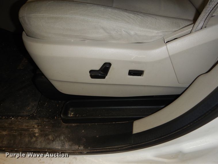 image for item FU9125 2011 Dodge Grand Caravan van