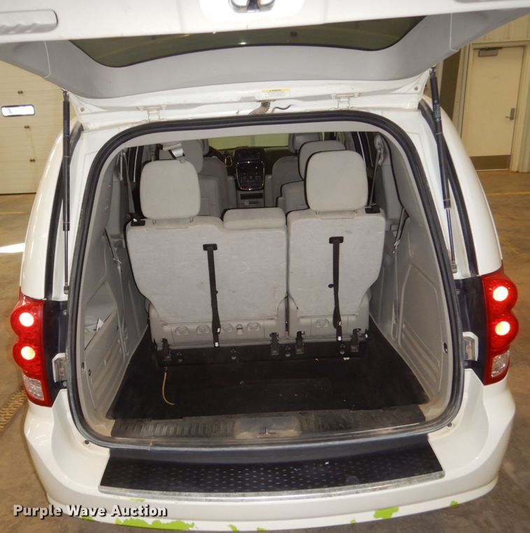 image for item FU9125 2011 Dodge Grand Caravan van