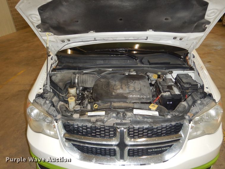 image for item FU9125 2011 Dodge Grand Caravan van