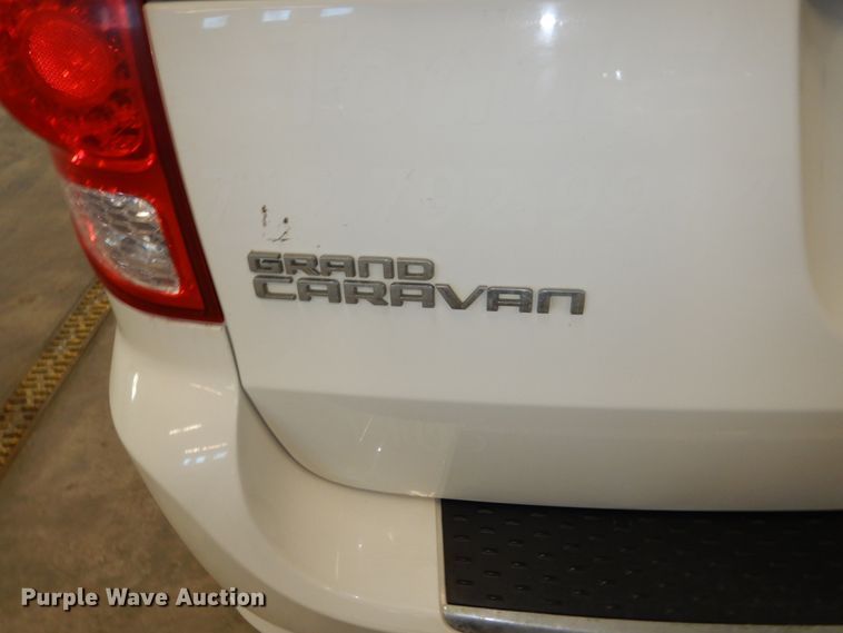 image for item FU9125 2011 Dodge Grand Caravan van