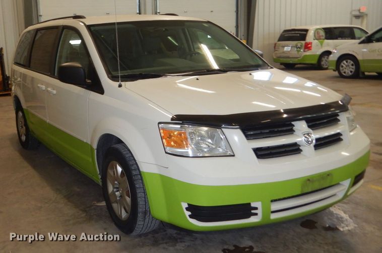 image for item FU9126 2010 Dodge Grand Caravan SE van