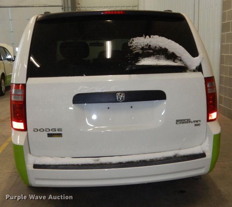 image for item FU9126 2010 Dodge Grand Caravan SE van