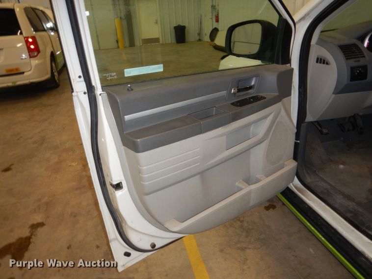 image for item FU9126 2010 Dodge Grand Caravan SE van