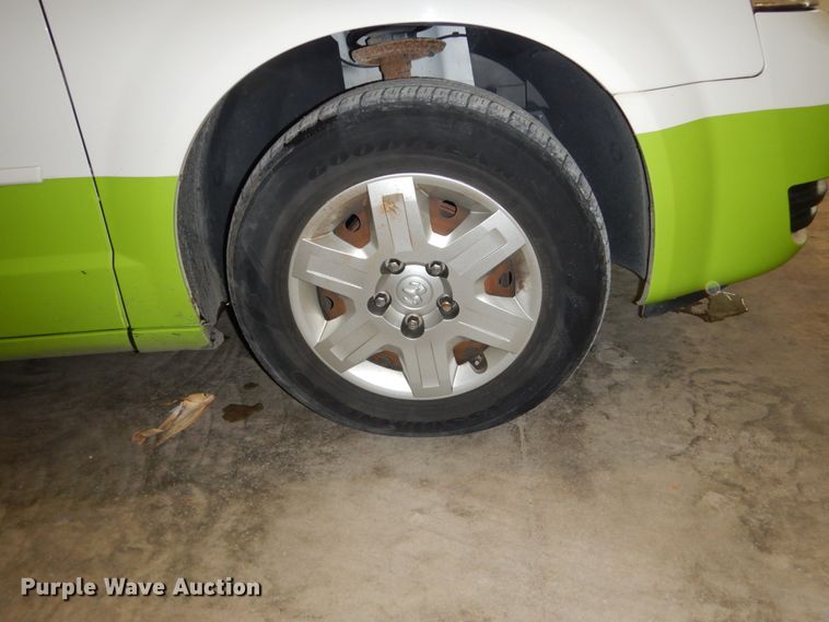 image for item FU9126 2010 Dodge Grand Caravan SE van