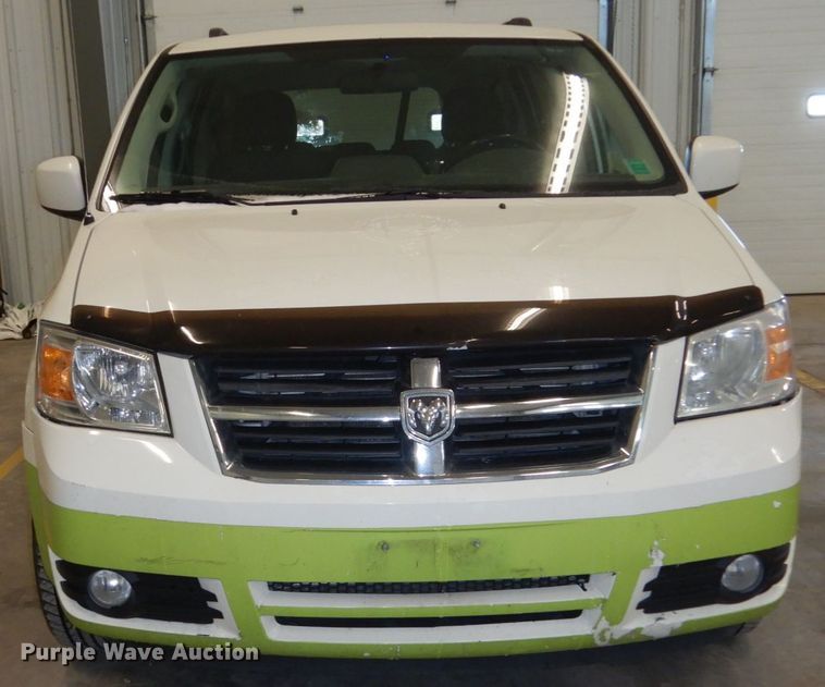 image for item FU9127 2010 Dodge Grand Caravan SXT handicap accessible van