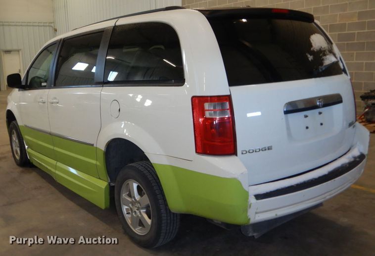 image for item FU9127 2010 Dodge Grand Caravan SXT handicap accessible van