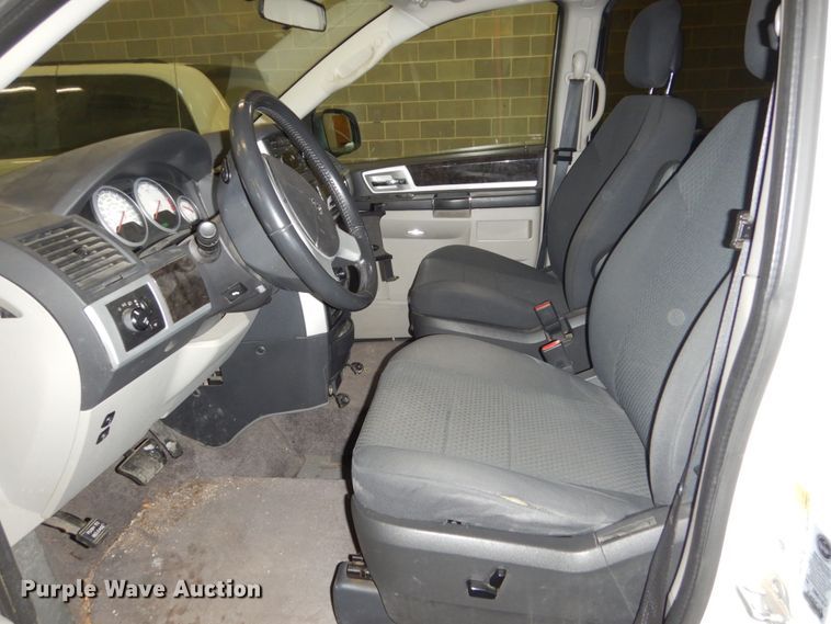 image for item FU9127 2010 Dodge Grand Caravan SXT handicap accessible van