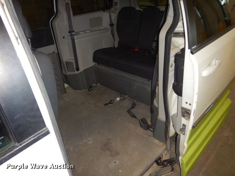 image for item FU9127 2010 Dodge Grand Caravan SXT handicap accessible van