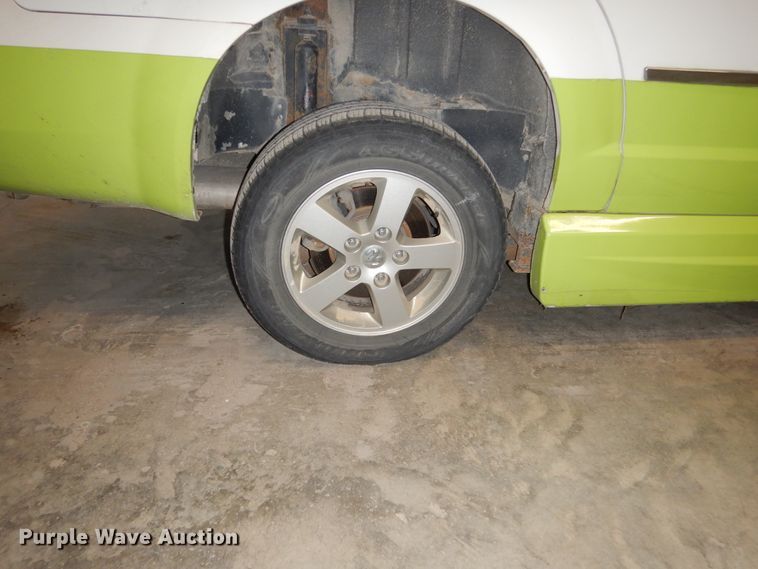 image for item FU9127 2010 Dodge Grand Caravan SXT handicap accessible van