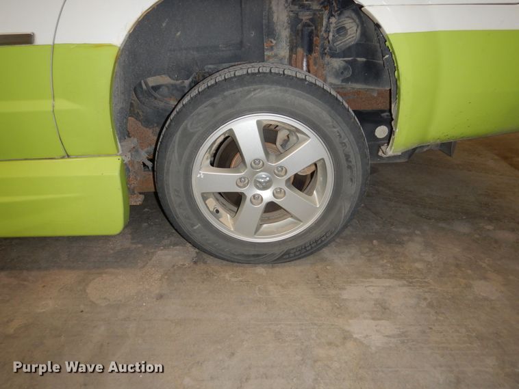 image for item FU9127 2010 Dodge Grand Caravan SXT handicap accessible van