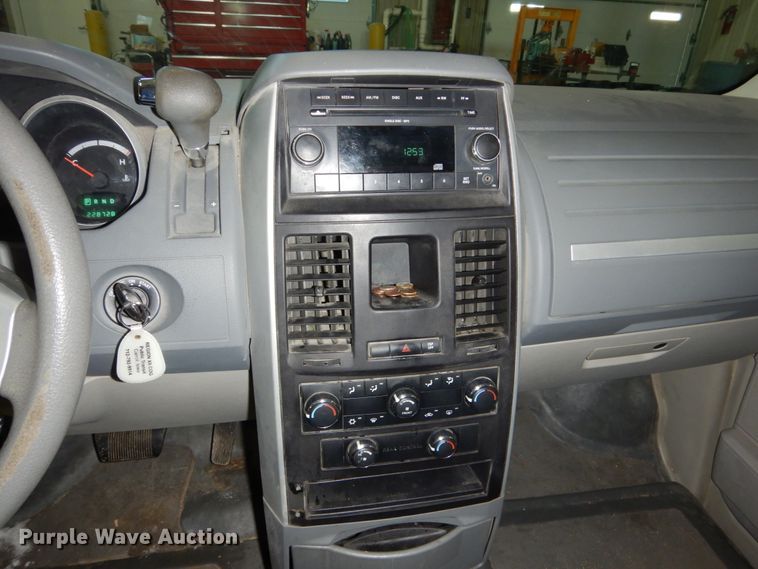 image for item FU9128 2010 Dodge Grand Caravan SE handicap accessible van