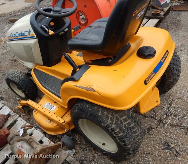 image for item FY9303 Cub Cadet GT2186 lawn mower