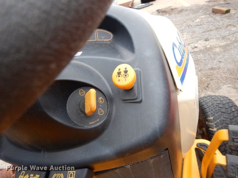 image for item FY9303 Cub Cadet GT2186 lawn mower