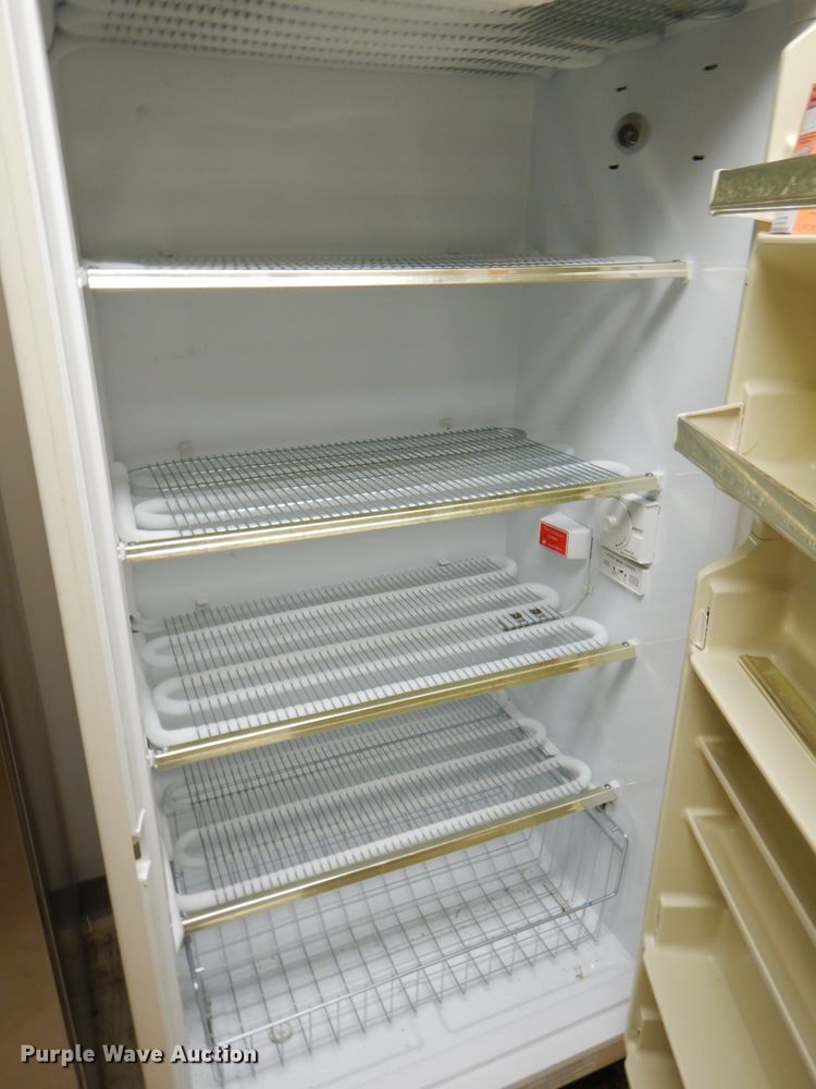 image for item GB9716 (3) refrigerators