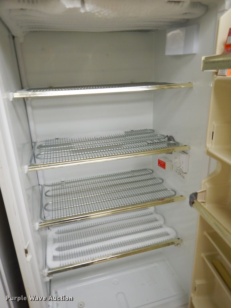 image for item GB9716 (3) refrigerators