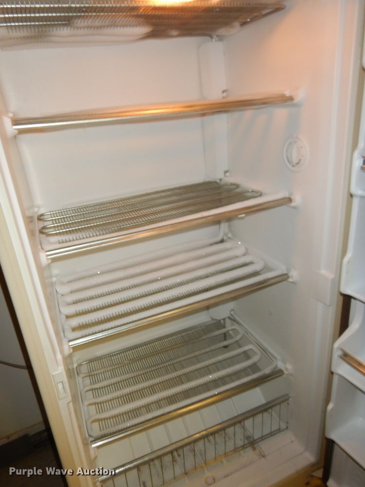 image for item GB9716 (3) refrigerators