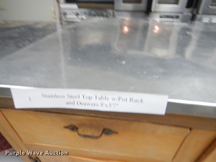 image for item GB9718 Stainless steel top table