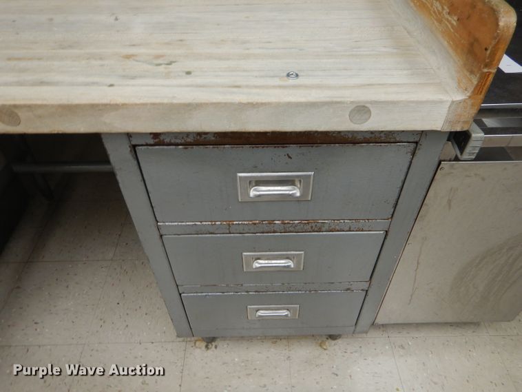 image for item GB9718 Stainless steel top table