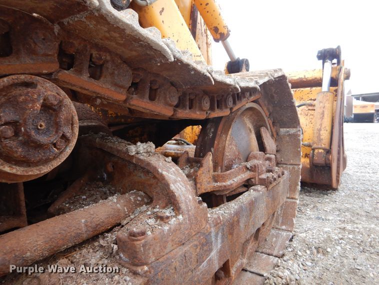 image for item GC9483 1985 John Deere 455E track loader