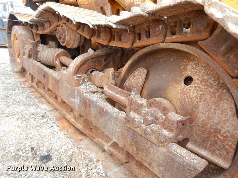 image for item GC9483 1985 John Deere 455E track loader